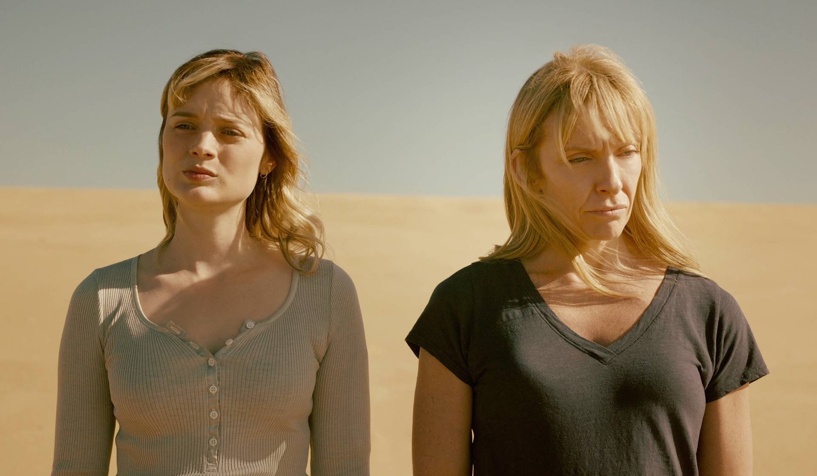 The of her. The mystery of casa matusita фильм. белла хиткот 2022. драмы про детей. Pieces of her netflix.