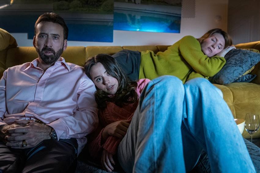 Nicolas Cage con Lily Sheen y Sharon Horgan en El insoportable peso de un talento descomunal.