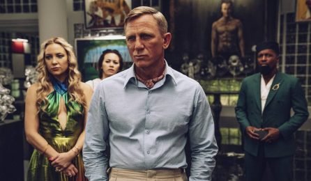 Crítica de la película puñales por la espalda 2: El misterio de Glass Onion.