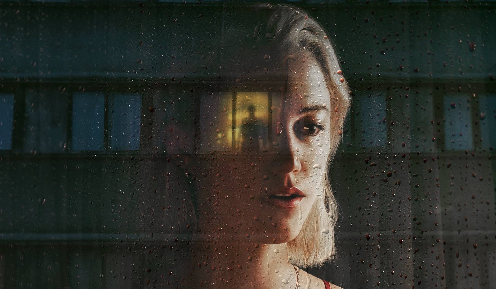 ‘El extraño’ (‘Watcher’): cuando el terror te devuelve la mirada - Las ...