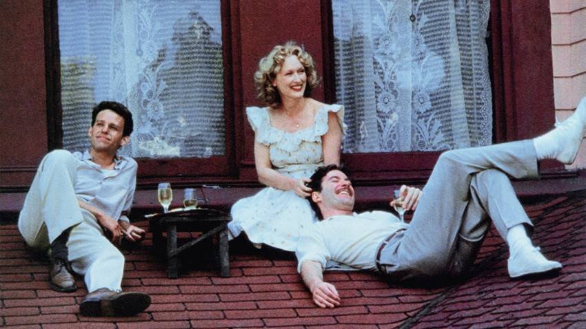 Meryl Streep, Kevin Kline y Peter MacNicol son Sophie, Nathan y Stingo en La decisión de Sophie.