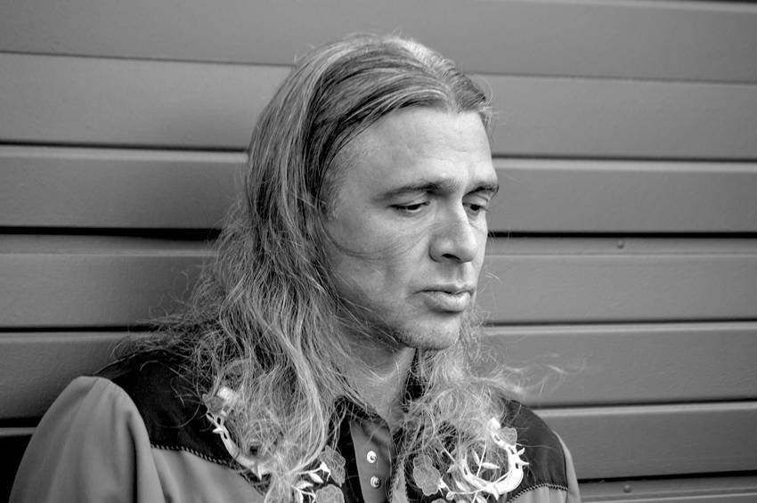 Stephen Graham Jones, autor de No temas a la parca.