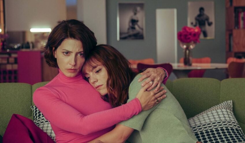 ‘Amarga Navidad’: Almodóvar se atreve con una película de vampiros