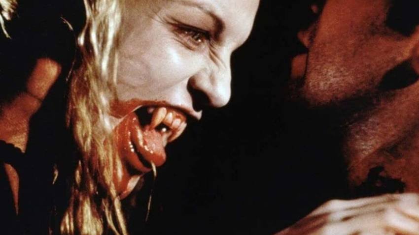 Sheryl Lee en Vampiros de John Carpenter.