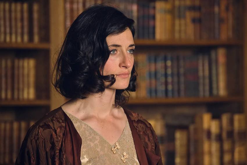 Lizzie Stark