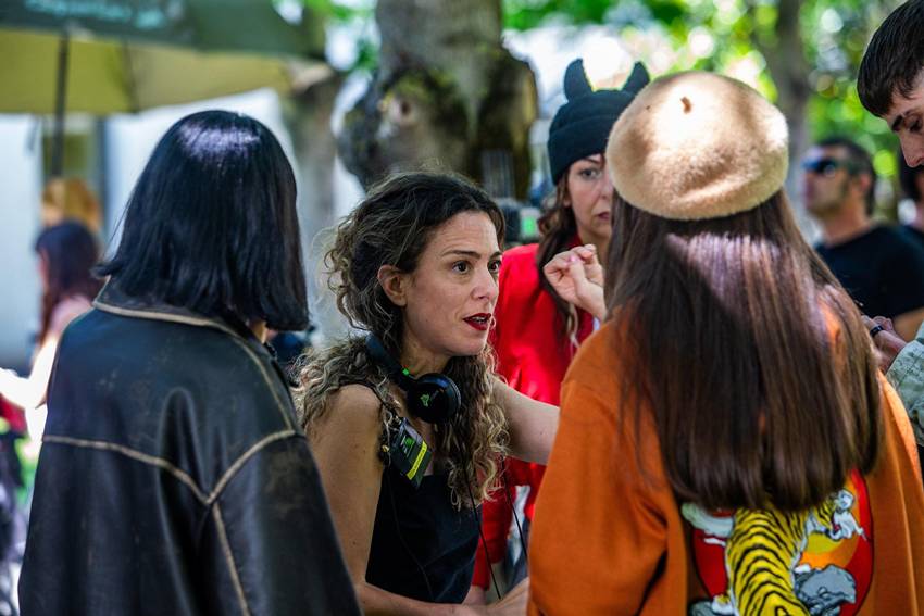Andrea Jaurrieta en el rodaje de Millennial Mal.