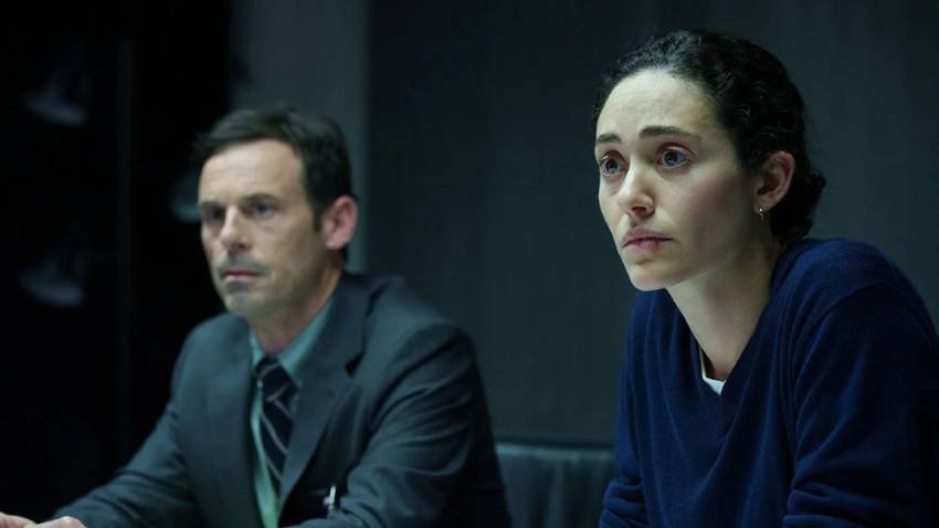 Emmy Rossum es Alice y Scoot McNairy Danny en Furious.